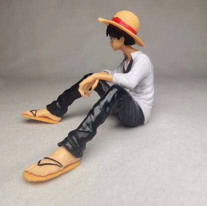 Luffy Sitting Figure