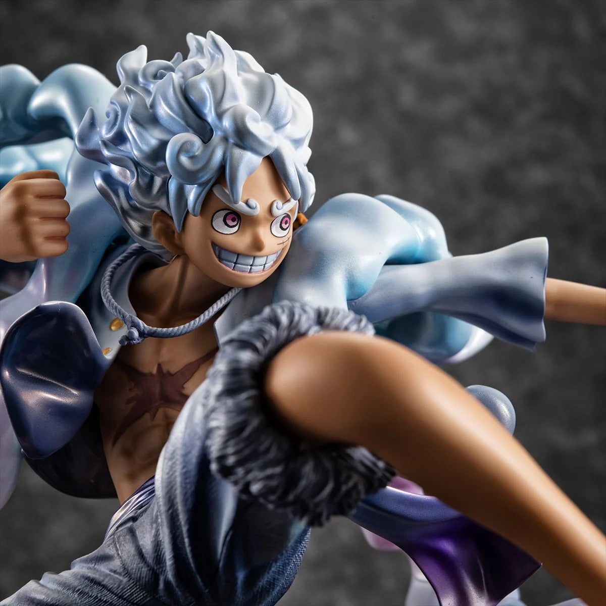 Monkey D Luffy Gear 5 WA-MAXIMUM Figure