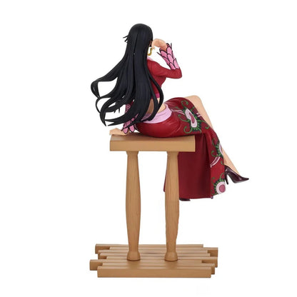 Boa Hancock - Sitting Figure